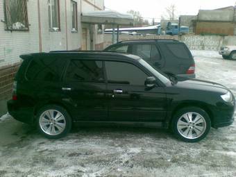 2005 Subaru Forester Photos
