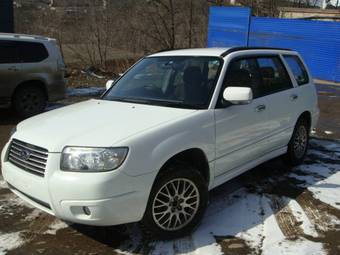 2005 Subaru Forester Photos