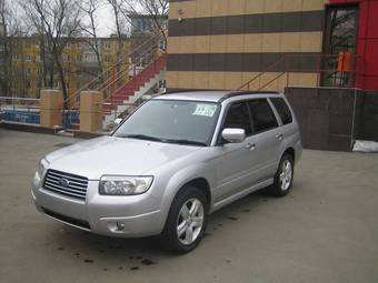 2005 Subaru Forester Photos