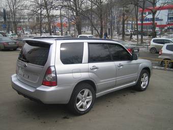 2005 Subaru Forester Photos