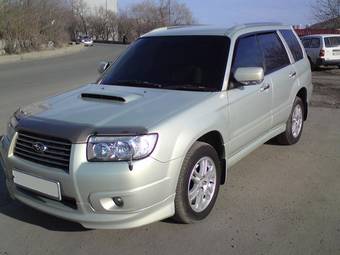2005 Subaru Forester Pictures