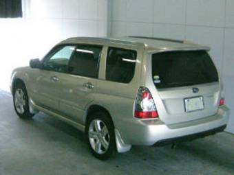 2005 Subaru Forester Photos