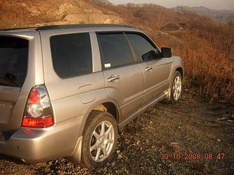 2005 Subaru Forester Pictures