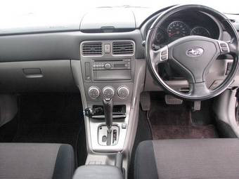 2005 Subaru Forester Pictures