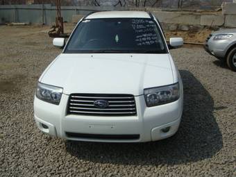 2005 Subaru Forester Photos