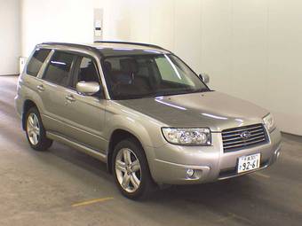 2005 Subaru Forester Photos