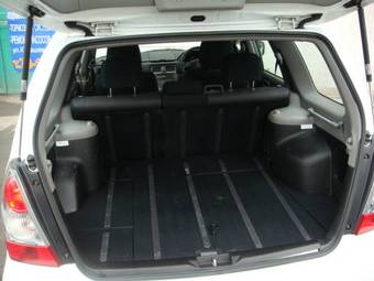 2005 Subaru Forester Photos