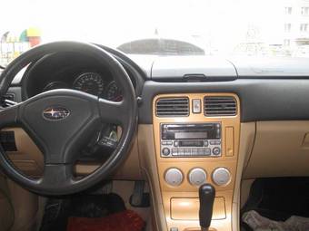 2005 Subaru Forester Pictures