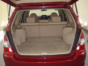 2005 Subaru Forester Photos