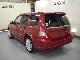 2005 Subaru Forester Pictures