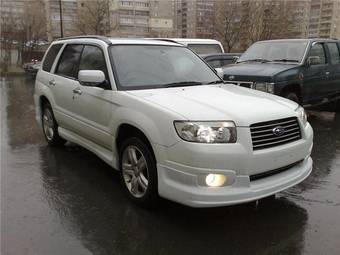 2005 Subaru Forester Images