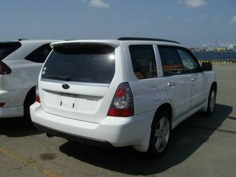 2005 Subaru Forester Pictures