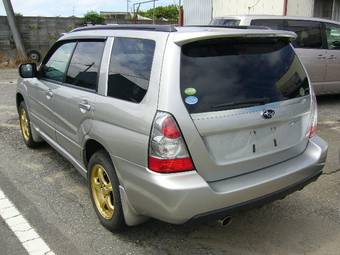 2005 Subaru Forester Photos