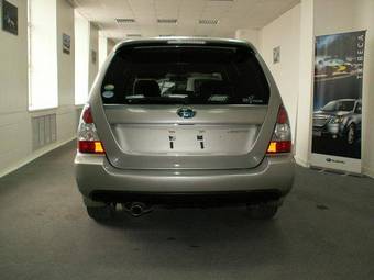 2005 Subaru Forester Pictures