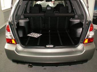 2005 Subaru Forester Photos