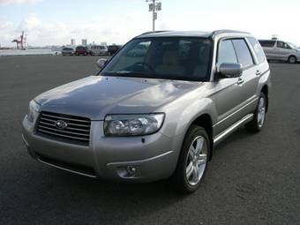 2005 Subaru Forester Pictures