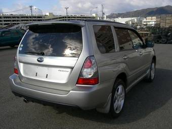 2005 Subaru Forester Photos