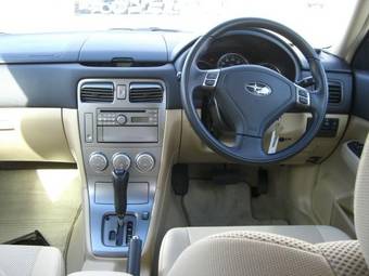 2005 Subaru Forester Photos
