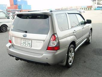 2005 Subaru Forester Pictures