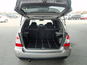 2005 Subaru Forester Photos