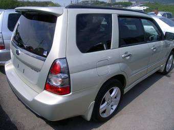 2005 Subaru Forester Photos