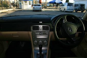 2005 Subaru Forester Pictures