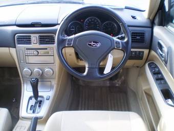 2005 Subaru Forester Pictures