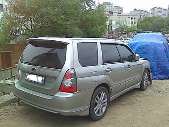 2005 Subaru Forester Pictures