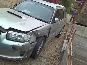 2005 Subaru Forester Pictures