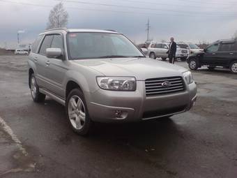 2005 Subaru Forester Photos