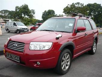 2005 Subaru Forester Photos