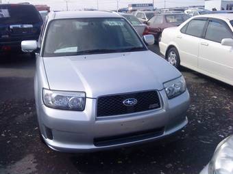 2005 Subaru Forester Photos