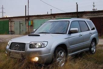 2005 Subaru Forester Photos