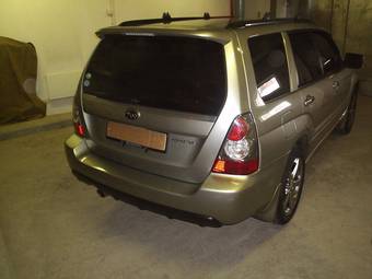 2005 Subaru Forester Photos