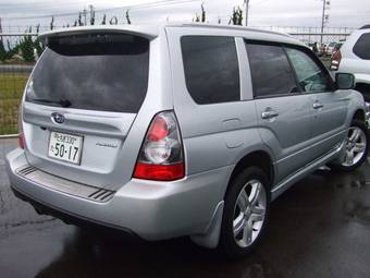 2005 Subaru Forester Photos