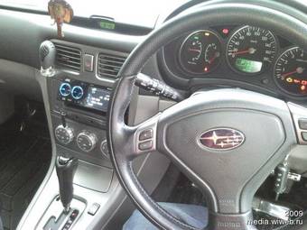 2005 Subaru Forester Photos