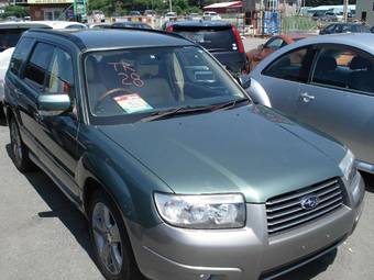 2005 Subaru Forester Photos