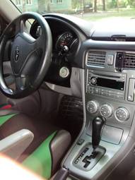 2005 Subaru Forester Pictures
