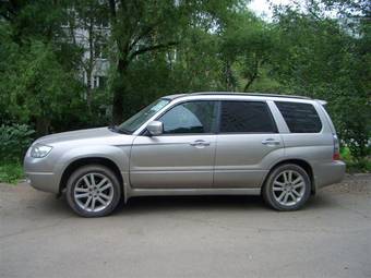 2005 Subaru Forester Pictures