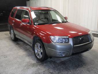 2005 Subaru Forester Pictures