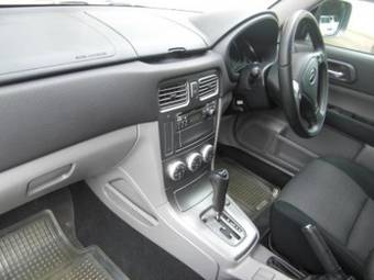 2005 Subaru Forester Pictures