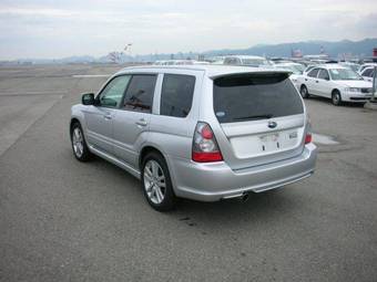 2005 Subaru Forester Pictures
