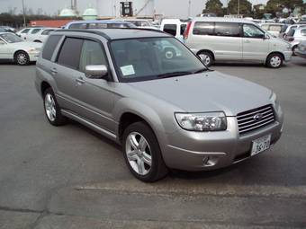 2005 Subaru Forester Pics