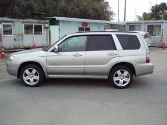 2005 Subaru Forester Photos