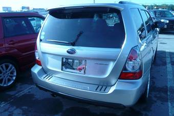 2005 Subaru Forester Photos