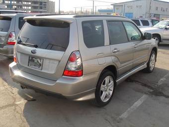 2005 Subaru Forester Pictures
