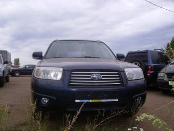2005 Subaru Forester Photos