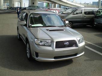 2005 Subaru Forester Pictures