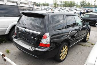 2005 Subaru Forester Photos