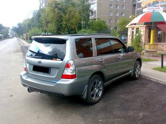 2005 Subaru Forester Pictures